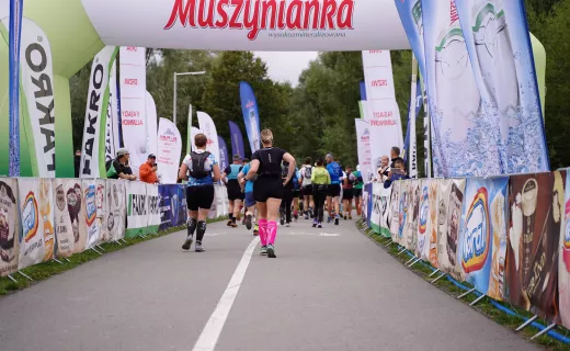 23 kilometry po górach. Zawodnicy pełni uśmiechów ruszyli na trasę [ZDJĘCIA] - 62